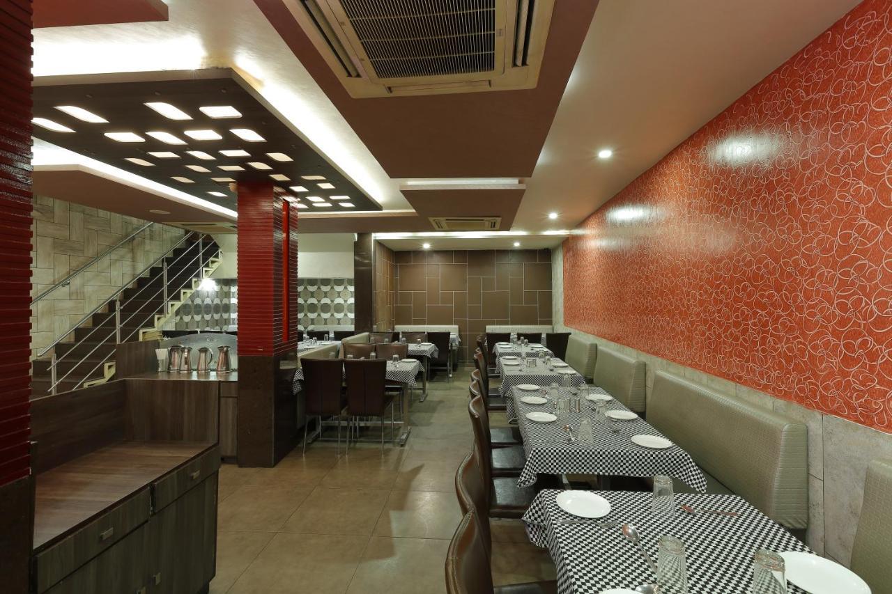 Hotel Good Night Ahmedabad Extérieur photo