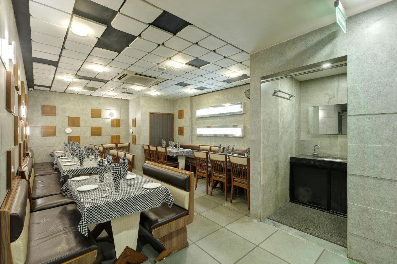 Hotel Good Night Ahmedabad Extérieur photo