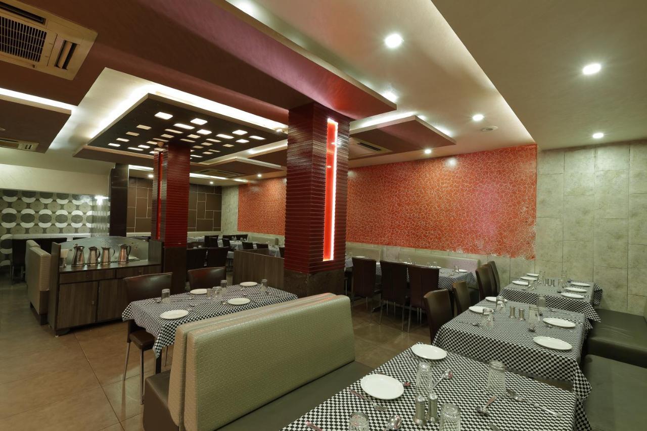 Hotel Good Night Ahmedabad Extérieur photo