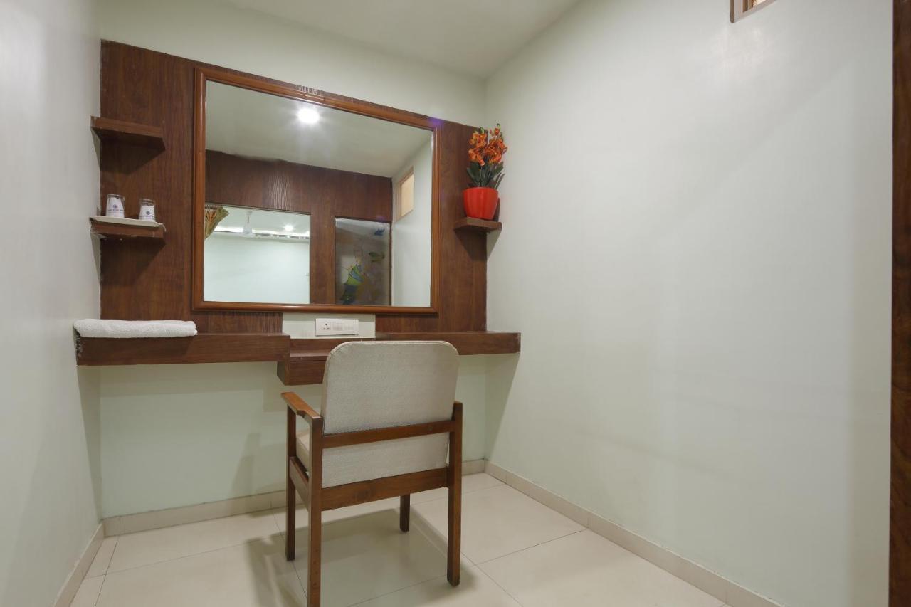 Hotel Good Night Ahmedabad Extérieur photo