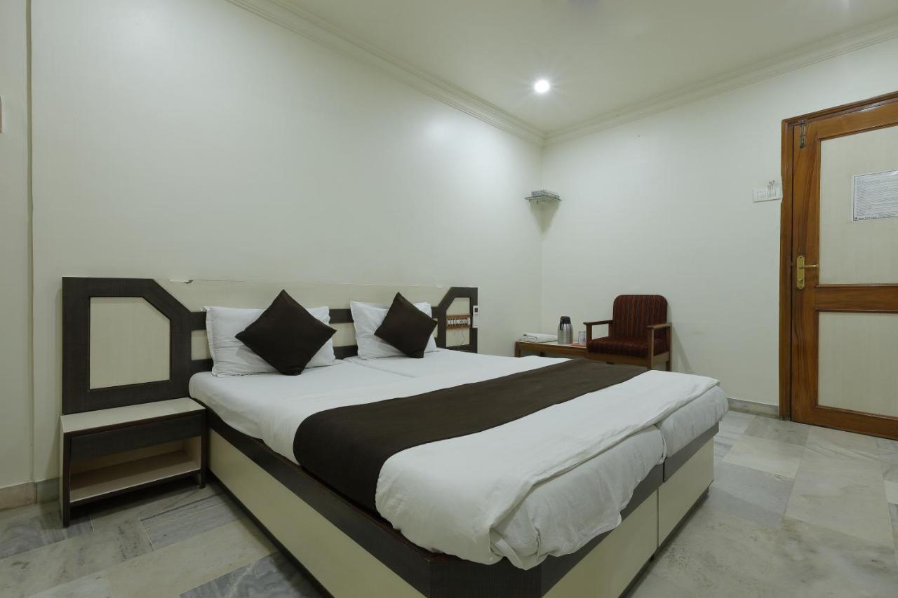 Hotel Good Night Ahmedabad Extérieur photo